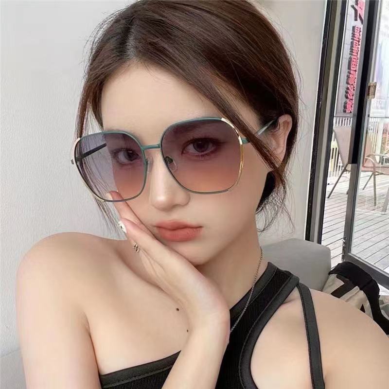 （YUZHU）COD Kacamata  Hitam Terbaru Wanita Metal  Style Kacamata Fashion Murah/Kacamata Sunglasses Import Wanita Kacamata Fashion