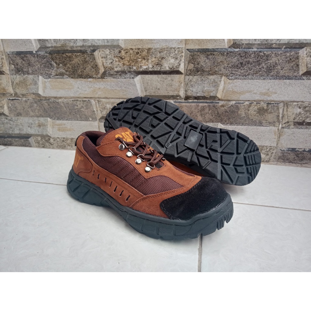 SEPATU CATERPILLAR BULDOZER LOW SEPATU BOOTS SAFETY PRIA UJUNG BESI - Bisa Bayar Di Tempat