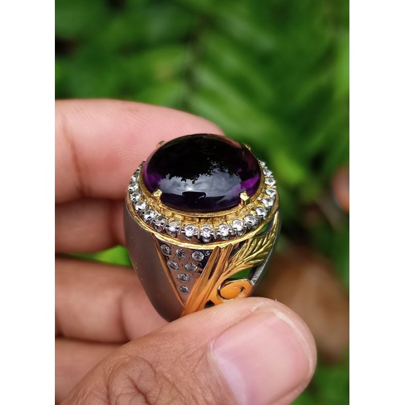 kecubung ungu rambut merah