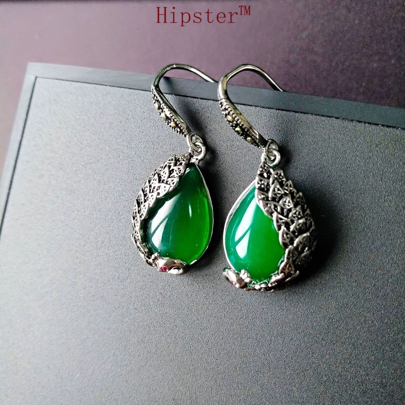 New Retro Emerald Fashion Elegant and Personalized Earrings