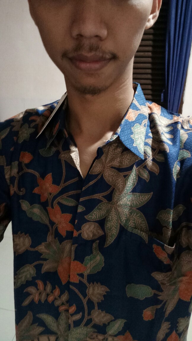 Kemeja Batik Dobby Pria Lengan Panjang Parang Premium Warna Biru Krem 724167 Cap 72