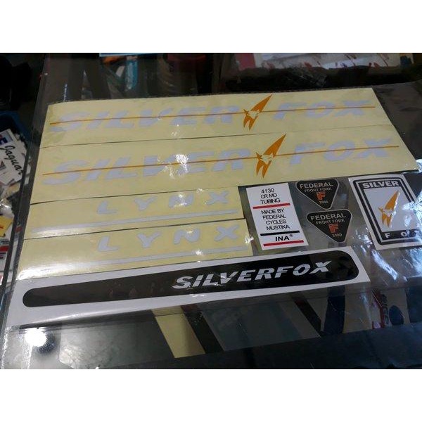 

Cutting Stiker Silver Fox Pasti Ready