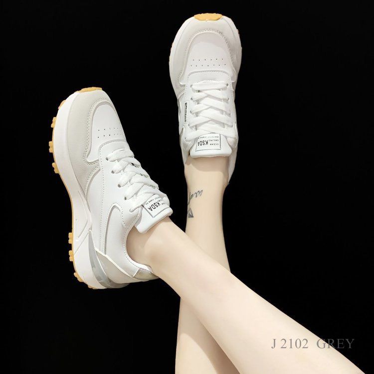 SEPATU SNEAKERS WANITA FASHION DAJA  2102