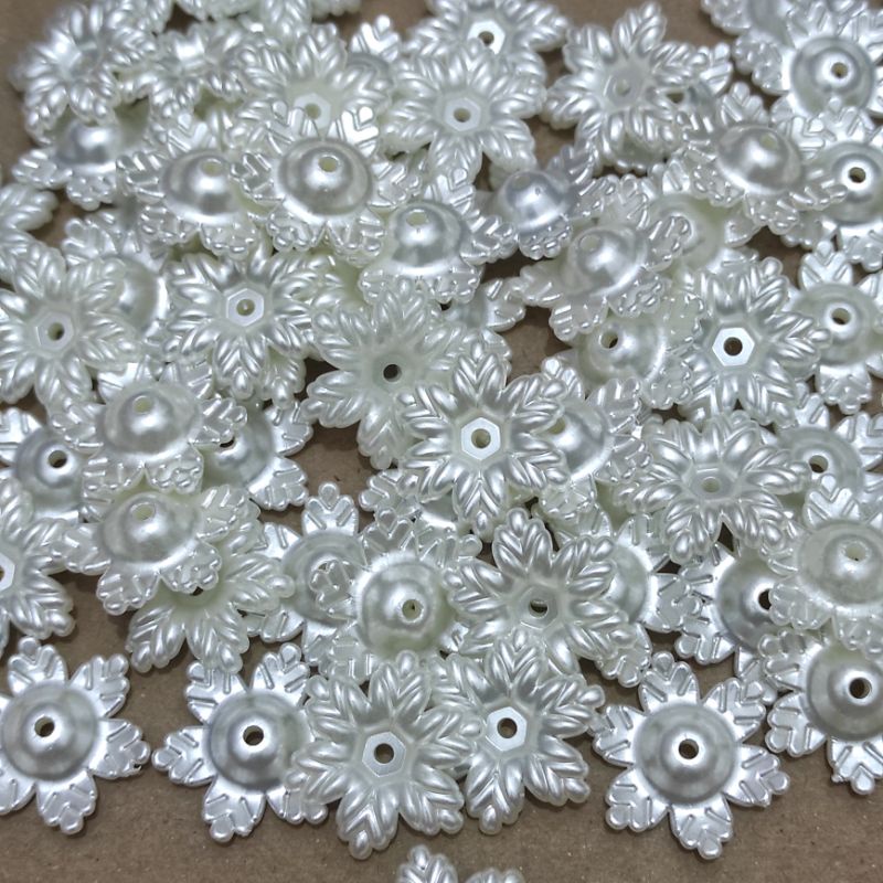 50pcs kelopak bunga mutiara 2cm