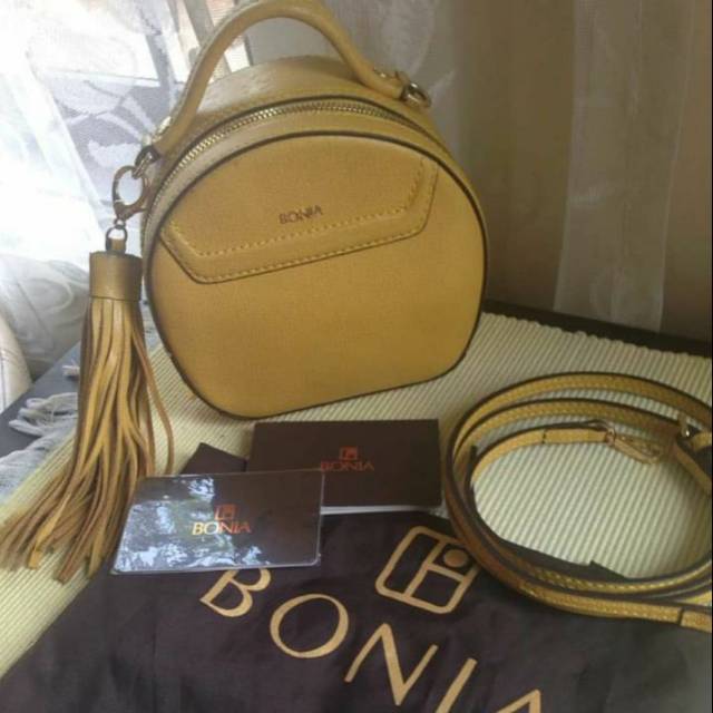 preloved bonia sonia size small
