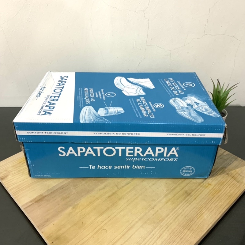 

Box Sepatu Sapatoterapia Kardus Branded Asli Original