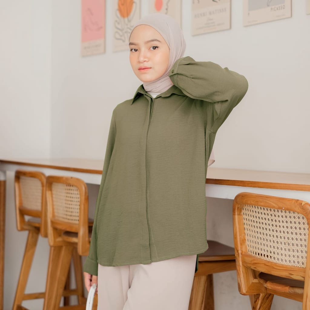 SENJA REGULAR SHIRT / ATASAN / ATASAN KERJA / KEMEJA / TOP / BLOUSE