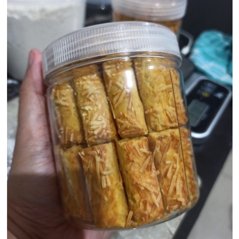 

Kue Kering Lebaran Cookies Premium. Nastar Keju, Kastengel, Semprit, Putri Salju Lumer