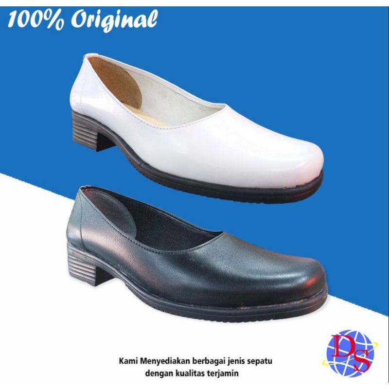 Sepatu Pantofel Wanita Hak 3 Cm Pantofel Putih/Hitam Pantofel Kerja