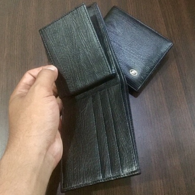 [anton hilmanto] dompet lipat biasa peia bahan kulit sinteyis lokal urat kayu bona #dompet #dompetlipat #dompetpria #dompetcowok #dompetbagus