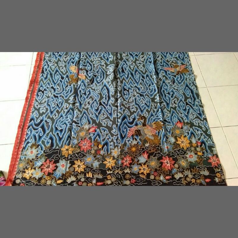 KAIN BATIK CIREBON TRUSMI BATIK FARIZA KATUN TULIS MOTIF MEGA MENDUNG KEMEJA BATIK PRIA WANITA