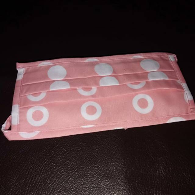 Masker kain motif hijab