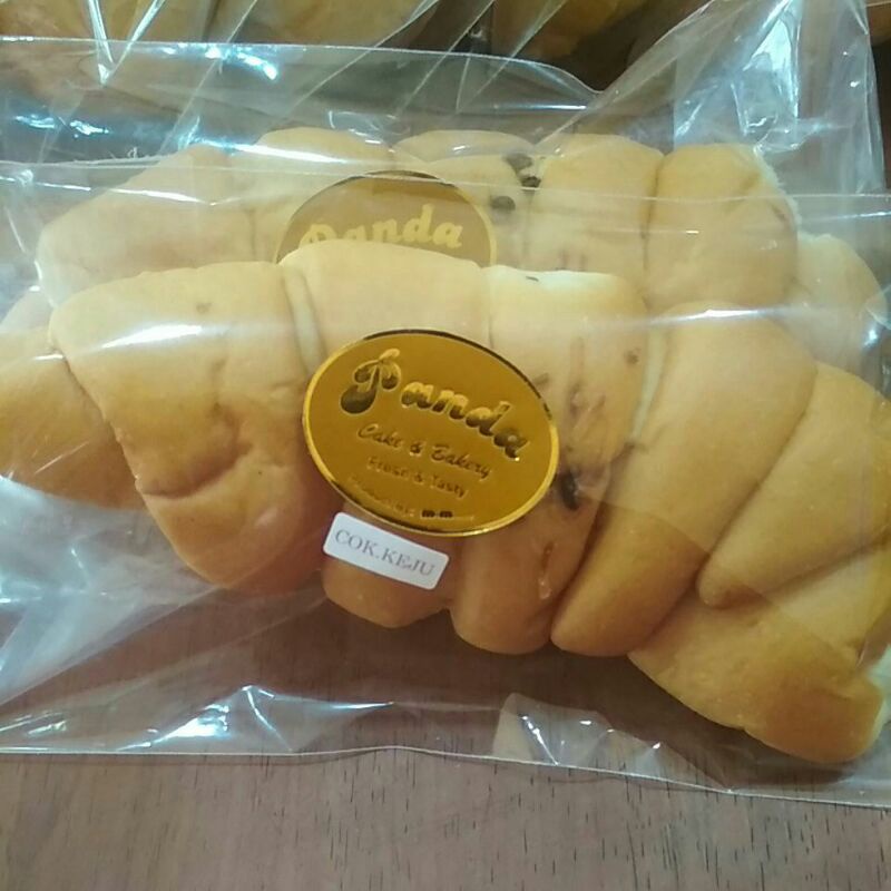 

Roti isi Coklat Keju