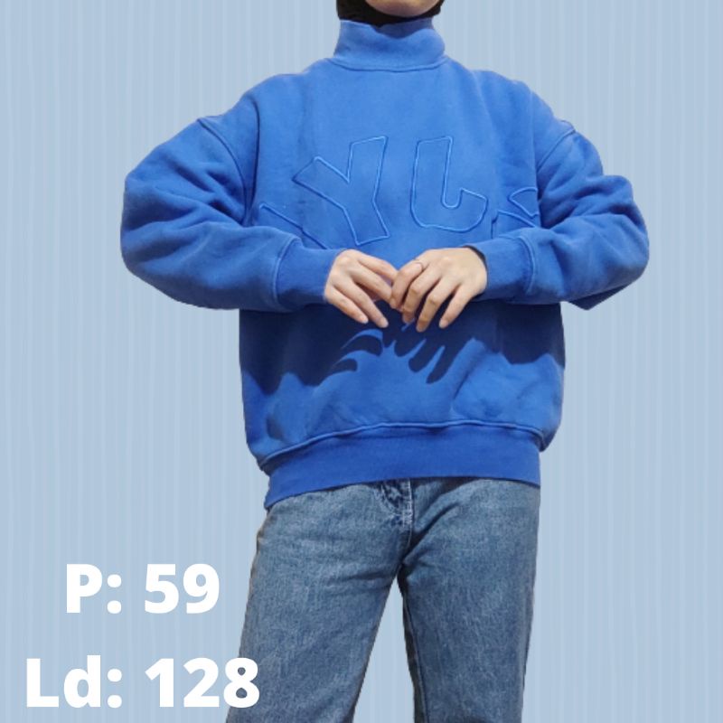 CREWNCEK TURTLE NECK NAVY SJYP THRIFT OVERSIZED