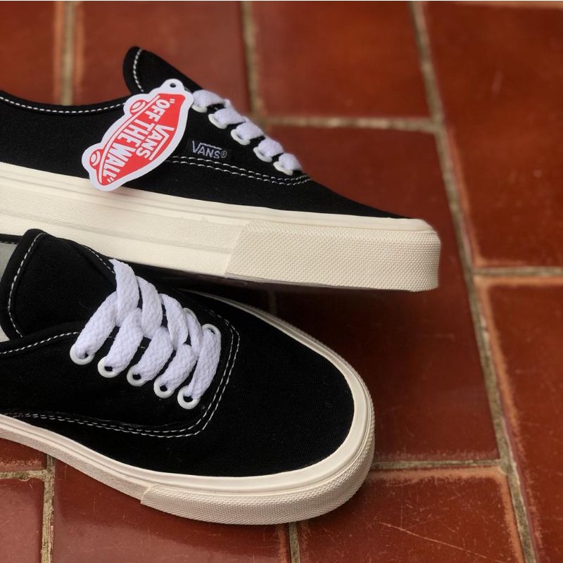 ( New Box ) Sepatu Vans AUTENTIC BNIB Black White OG