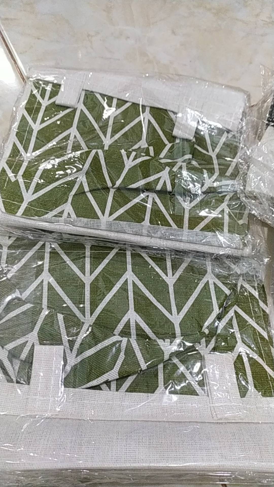 Pouch Gantung 3 Sekat Storage Bag Rak Dinding Tempat Aksesoris Kosmetik Buku