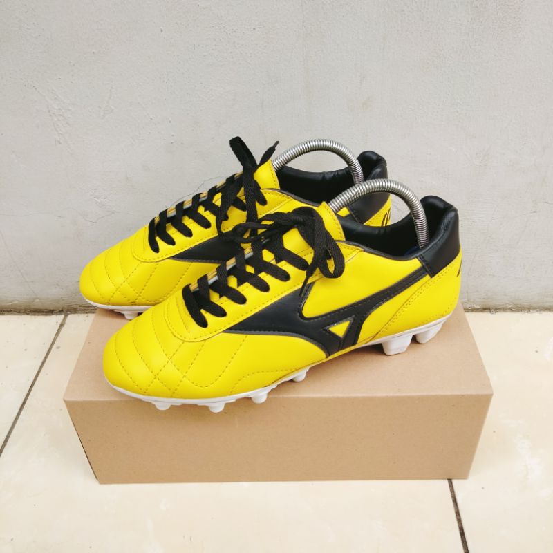 sepatu bola mizuno kulit karlit pul biasa