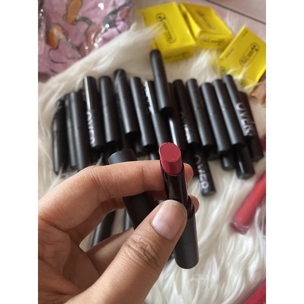 make over lipstik