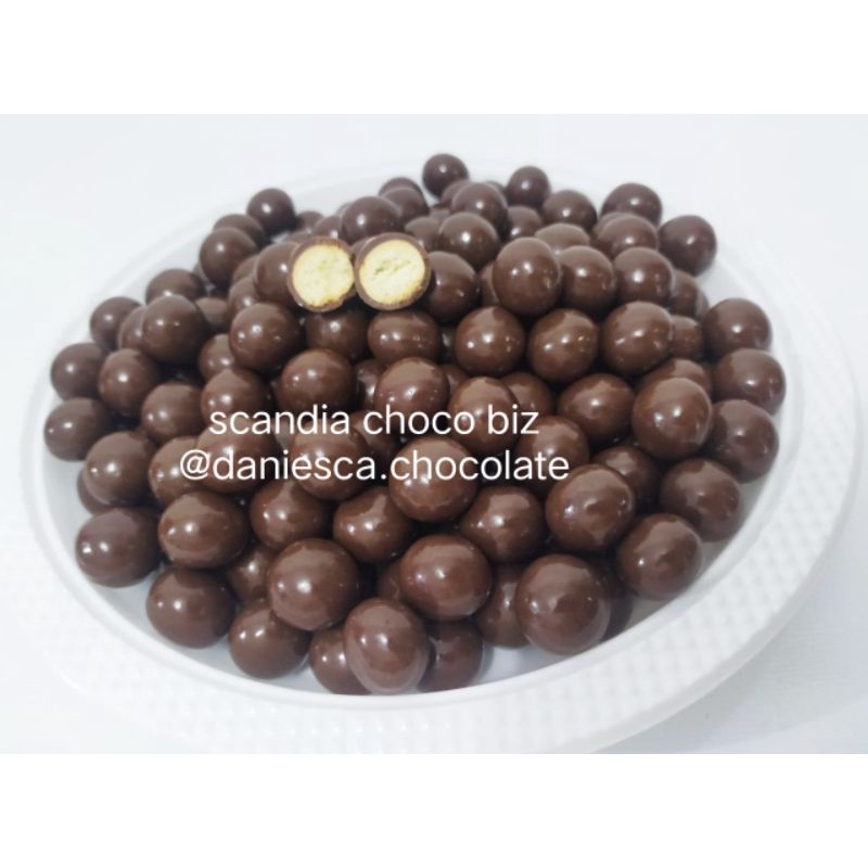

.1kg coklat scandia choco biz coklat isi biskuit chocoball chicchoc ( ds bgr )