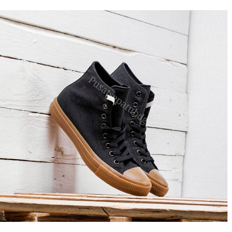 Converse Chuck Taylor High Black Gum