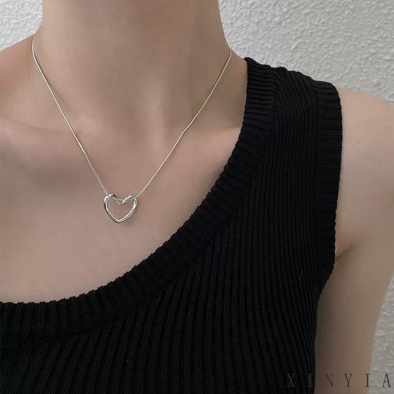 【Bayar di tempat】Kalung Titanium Wanita Fashion Hati Liontin Berlian Rantai Klavikula Aksesoris Kalung Cewek Korea Murah