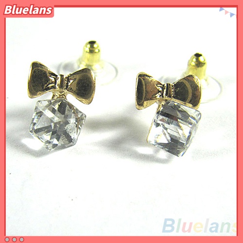 Anting Stud Berlian Imitasi Berkilau Bentuk Pita Kubus Untuk Wanita