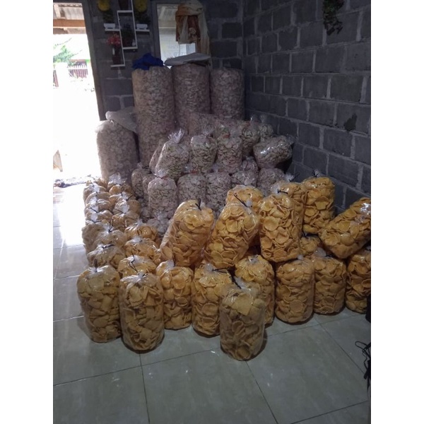 

krupuk goreng pasir rasa trasi enak renyah dan gurih poll
