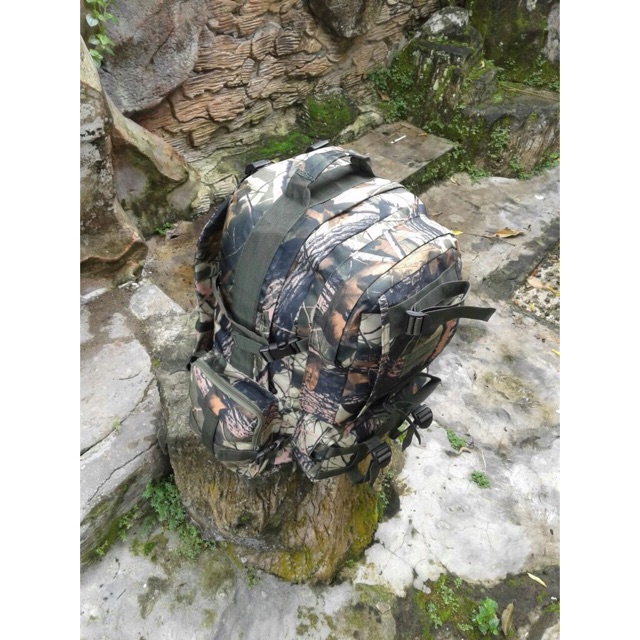 Tas Punggung Besar Camo