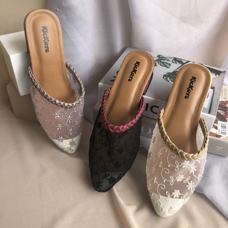 SANDAL SLOP MULES BRUKAT WANITA TERBARU HAK 3CM HIGHHELS PESTA WEDDING MODERN TERLARIS TERMURAH TASBIYA KELABANG HEELS 3 Sepatu Heels Wanita Selop Formal Cantik Nyaman TERBARU BERKIALITAS IMPORT Sandal Slop Slip On Teplek Wanita Sandal Cewek BROKLAT