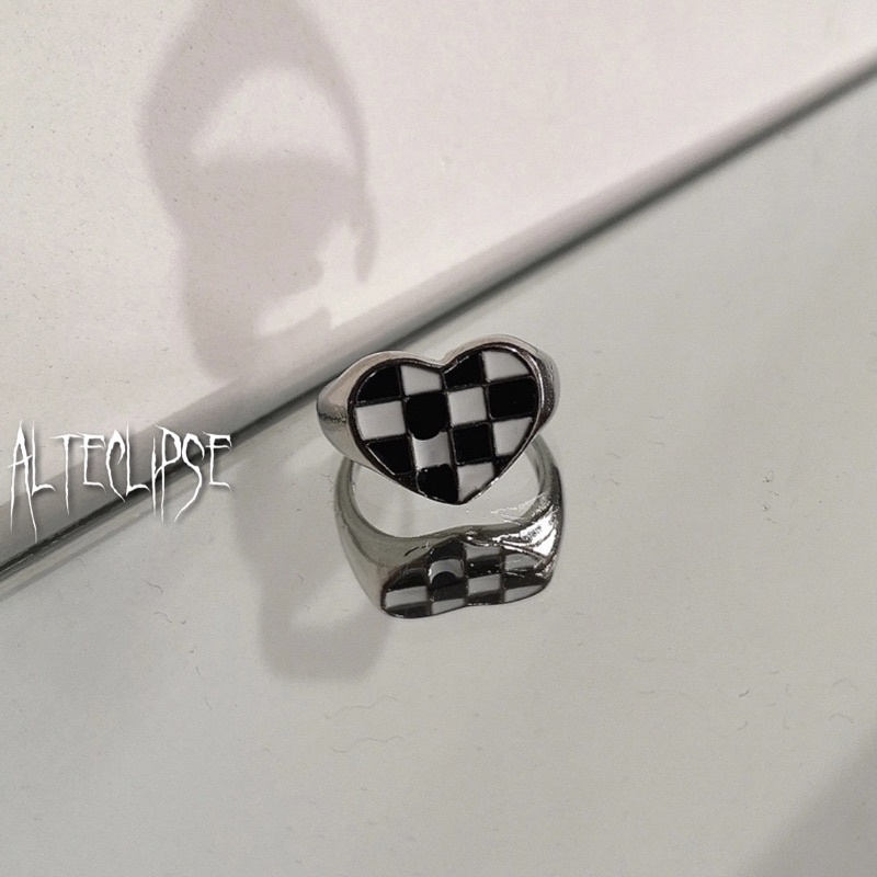 alteclipse checkered heart ring y2k