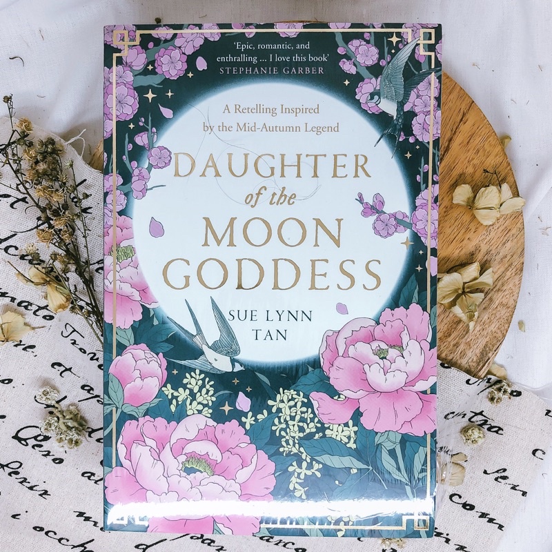 Jual Daughter Of The Moon Goddess - Sue Lynn Tan (English-Original ...