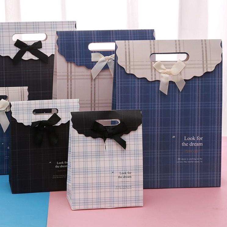 

5.5 Terlaris Paper Bag Pita Tutup Mini Paperbag Kecil Tas Kertas Kantong Baju Tempat Kado Bingkisan Hadiah