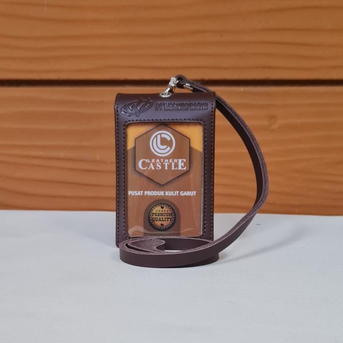 

[[COD]] Id Card Holder Kulit Leather Castle Logo Emboss Waskita Karya Coklat BIG SALE Kode 1118
