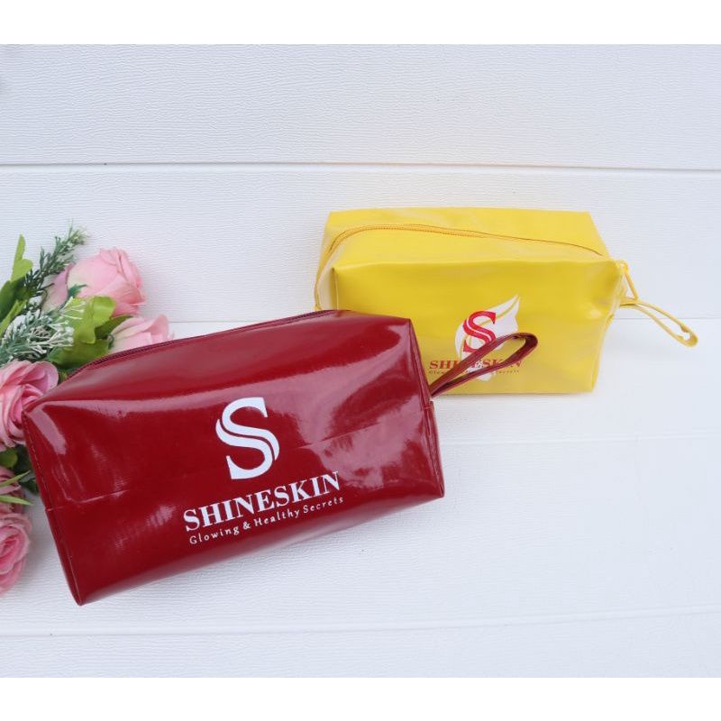 (minimal order 100 pcs)#POUCH VINIL KULIT SINTETIS GLOSI MENGKILAP LICIN   Pouch pernikahan souvenir