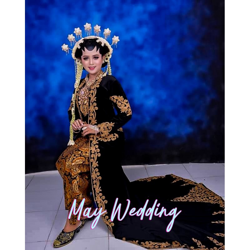 Kebaya Pengantin Ekor Bludru Kutubaru