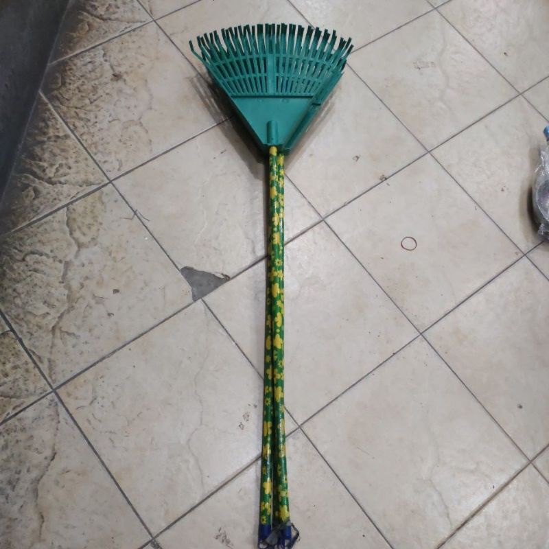 Garukan daun garpu taman pvc plastik