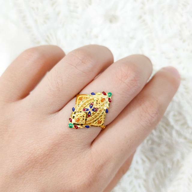 Grosir Cincin Wanita Dubai Elegant Emas Asli Keren