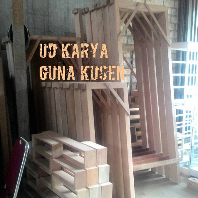 Kusen kayu pintu dan jendela murah berkualitas