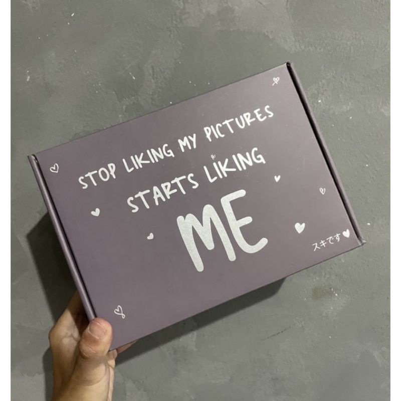 

Kotak Kado / Hampers / Hadiah "Stop Liking My Pictures" 22x18x9