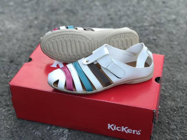 sandal sendal slop cewek wanita kickers Replika model kekinian murah