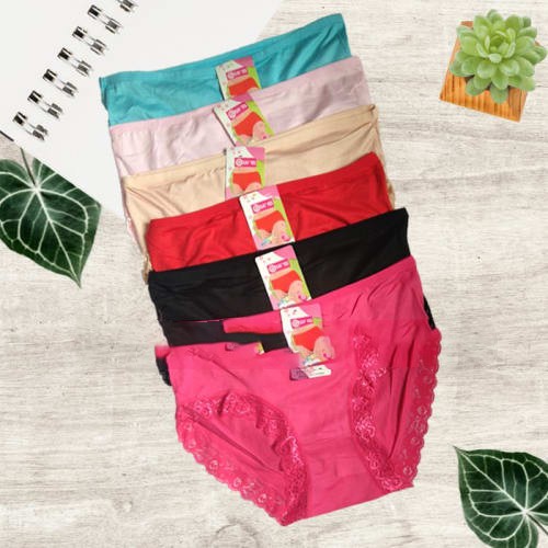 3 Pcs Celana Dalam Renda Wanita Dewasa - Model Brukat Size Kecil / Besar Mix Warna