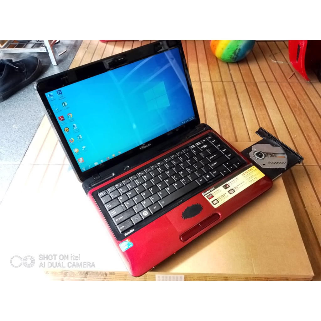 LAPTOP SECOND TOSHIBA CORE I3 RAM 4 GB  GENERASI BARU ZOOM WIFI WEBCAM SIAP PAKAI