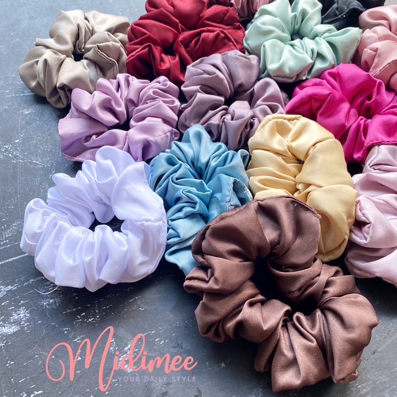 COD SCRUNCHIE SATIN PREMIUM FREE POUCH