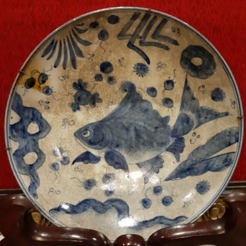Piring Pajangan Ukuran Besar Retak Seribu Motif Ikan