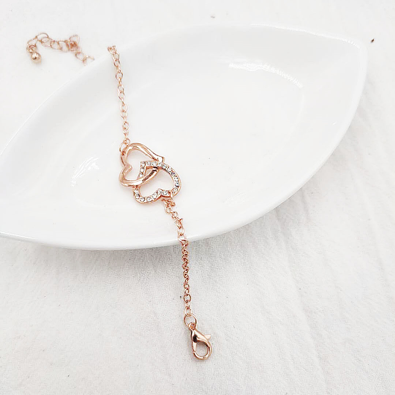 Gelang Desain Hati Ganda Aksen Berlian Warna Rose Gold Dan Silver Gaya Korea