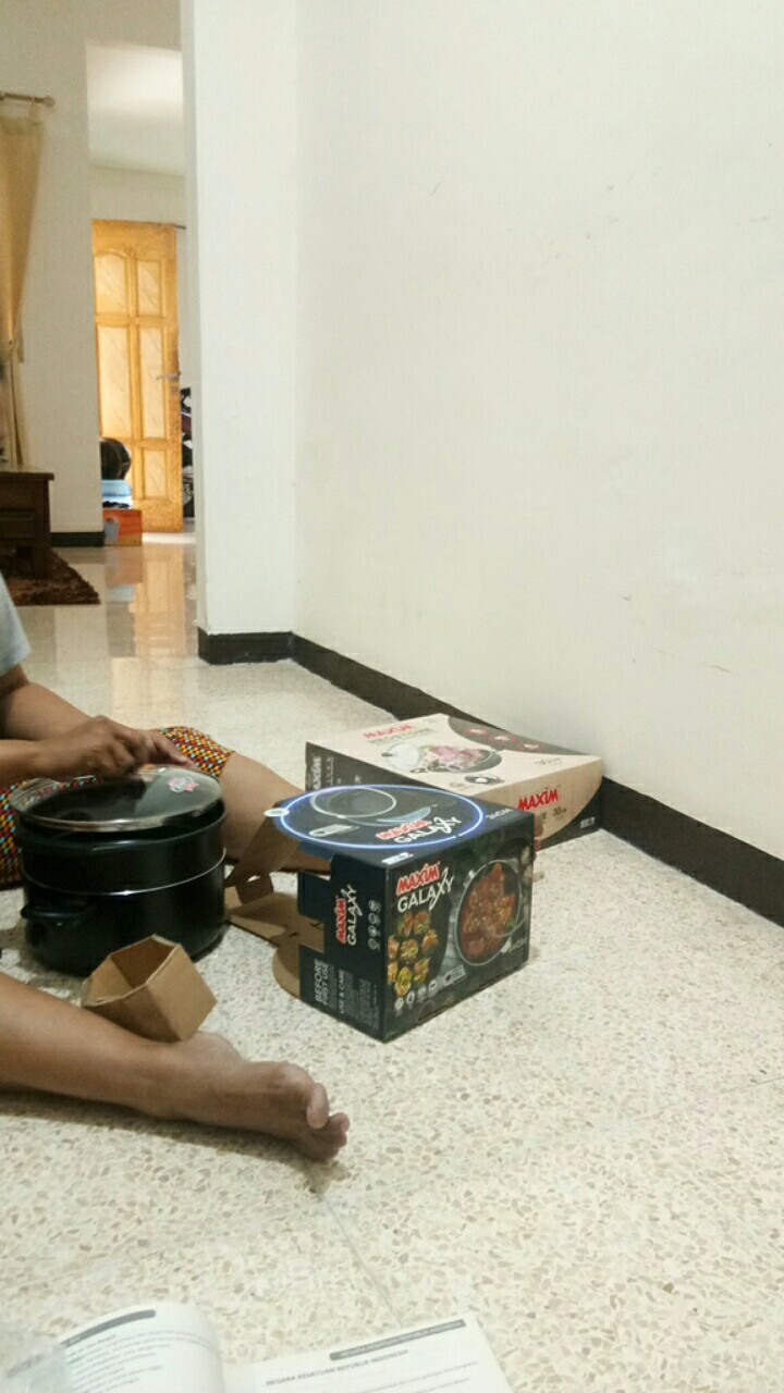 Panci Anti Lengket + Steamer 24 Cm Galaxy. Maxim