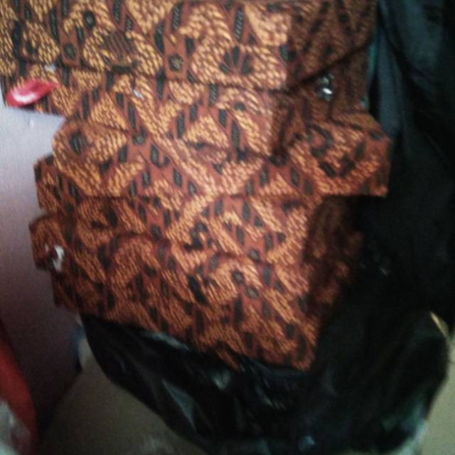 Box plakat bahan batik