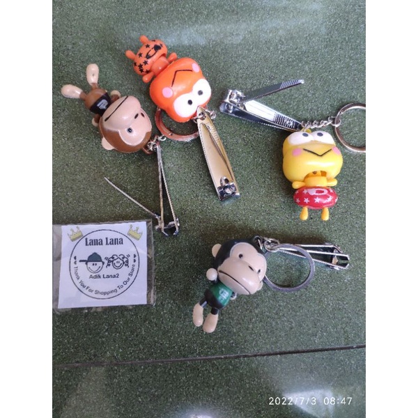Gunting kuku kecil dengan gantungan kunci (ganci). baby nail clipper