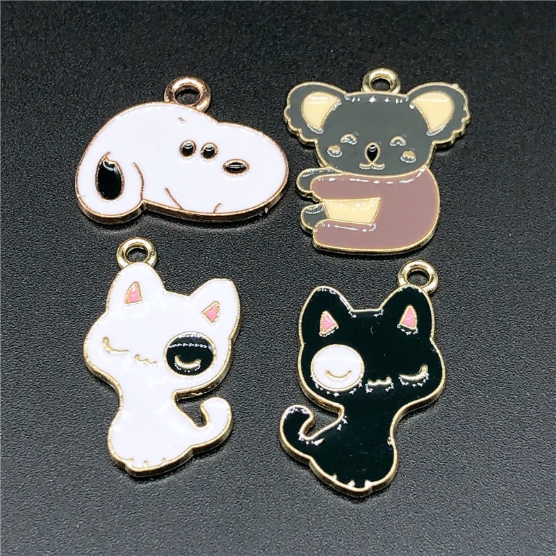 4pcs Liontin Bentuk Koala Kucing Anjing Bahan Alloy Untuk Membuat Perhiasan Anting