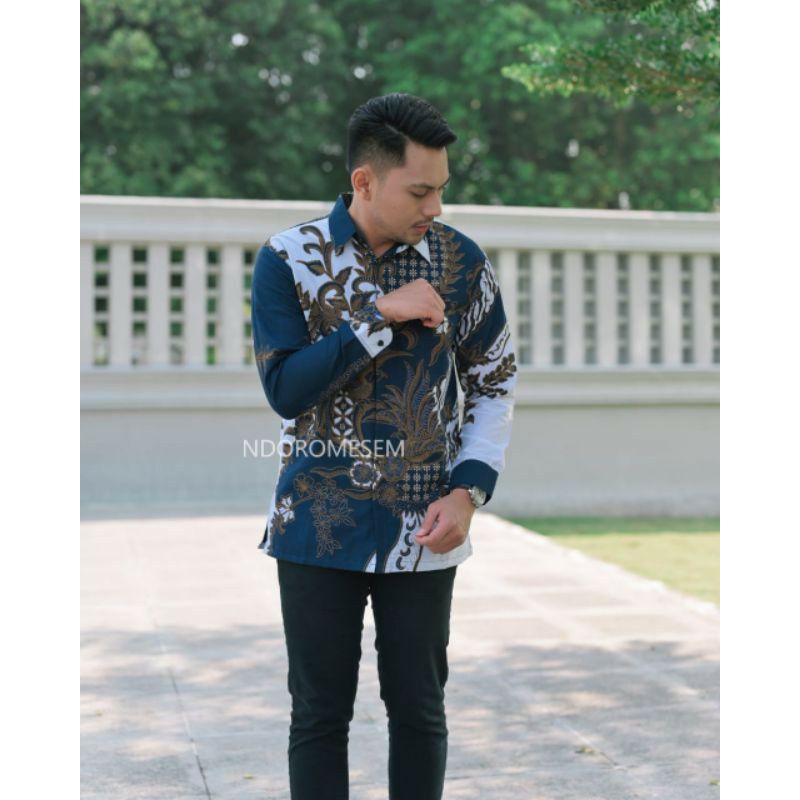 Kemeja Batik Keren Slimfit